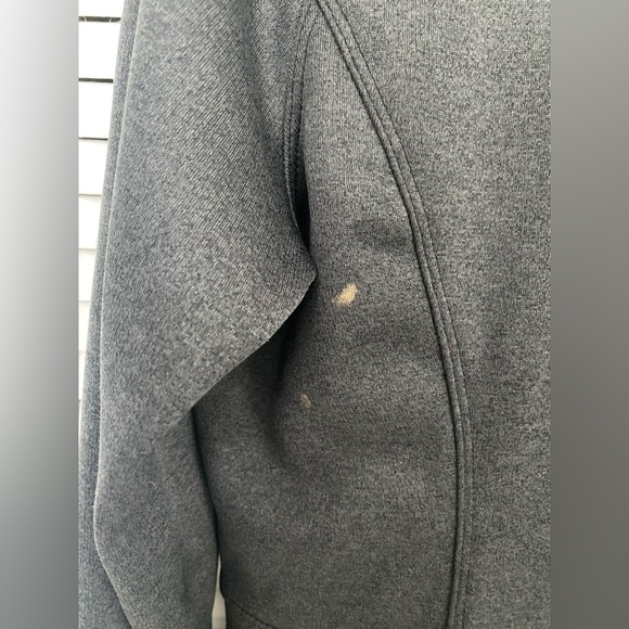 The North Face-Women’s Charcoal Gray Softshell Jacket W/Fuzzy Interior-LARGE - Picture 3 of 5